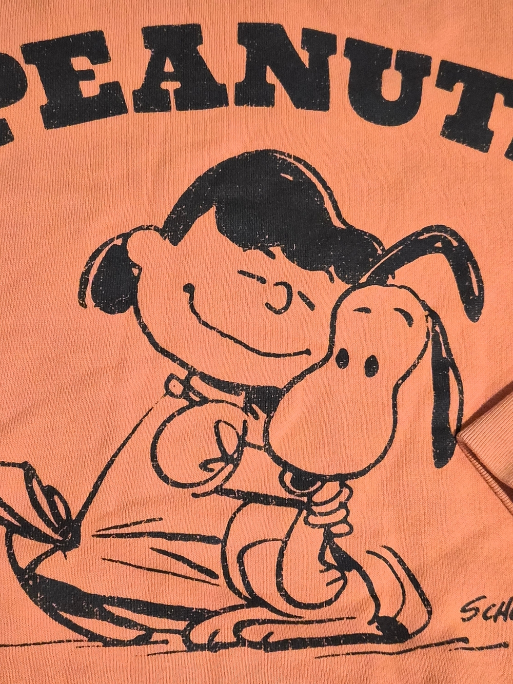 Peanuts x Uniqlo UT "Happiness is a Warm Puppy" Sweatshirt - Picture 2 of 6